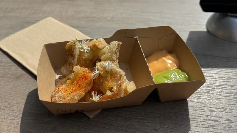 Surdeigsfritert østerssopp