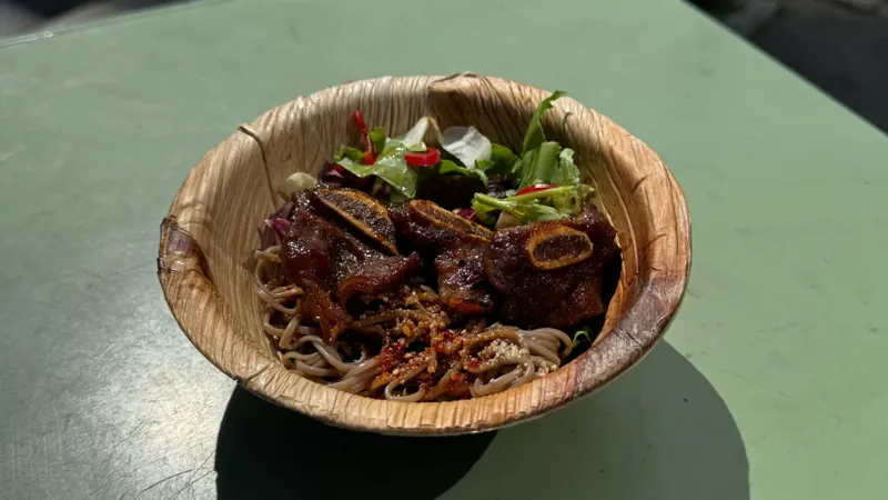 Koreansk BBQ Short Rib fra TT Meat & Bibimnudler
